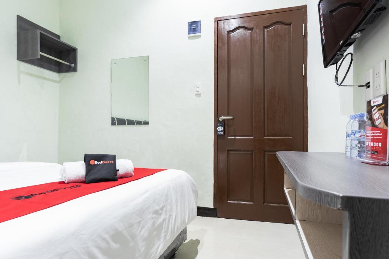 RedDoorz near Medan Amplas Deli Tua Zewnętrze zdjęcie