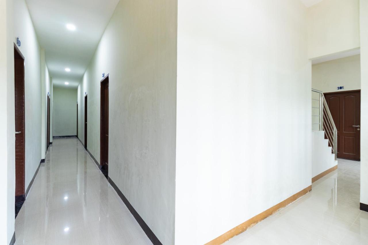 RedDoorz near Medan Amplas Deli Tua Zewnętrze zdjęcie