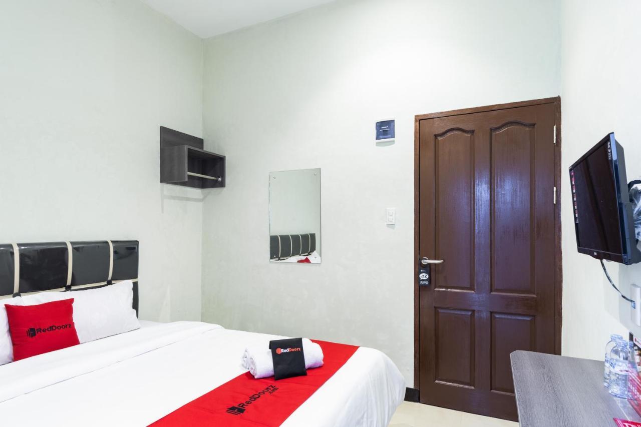 RedDoorz near Medan Amplas Deli Tua Zewnętrze zdjęcie