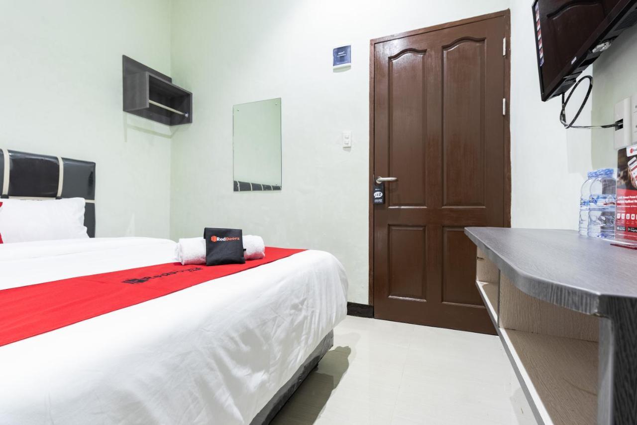 RedDoorz near Medan Amplas Deli Tua Zewnętrze zdjęcie
